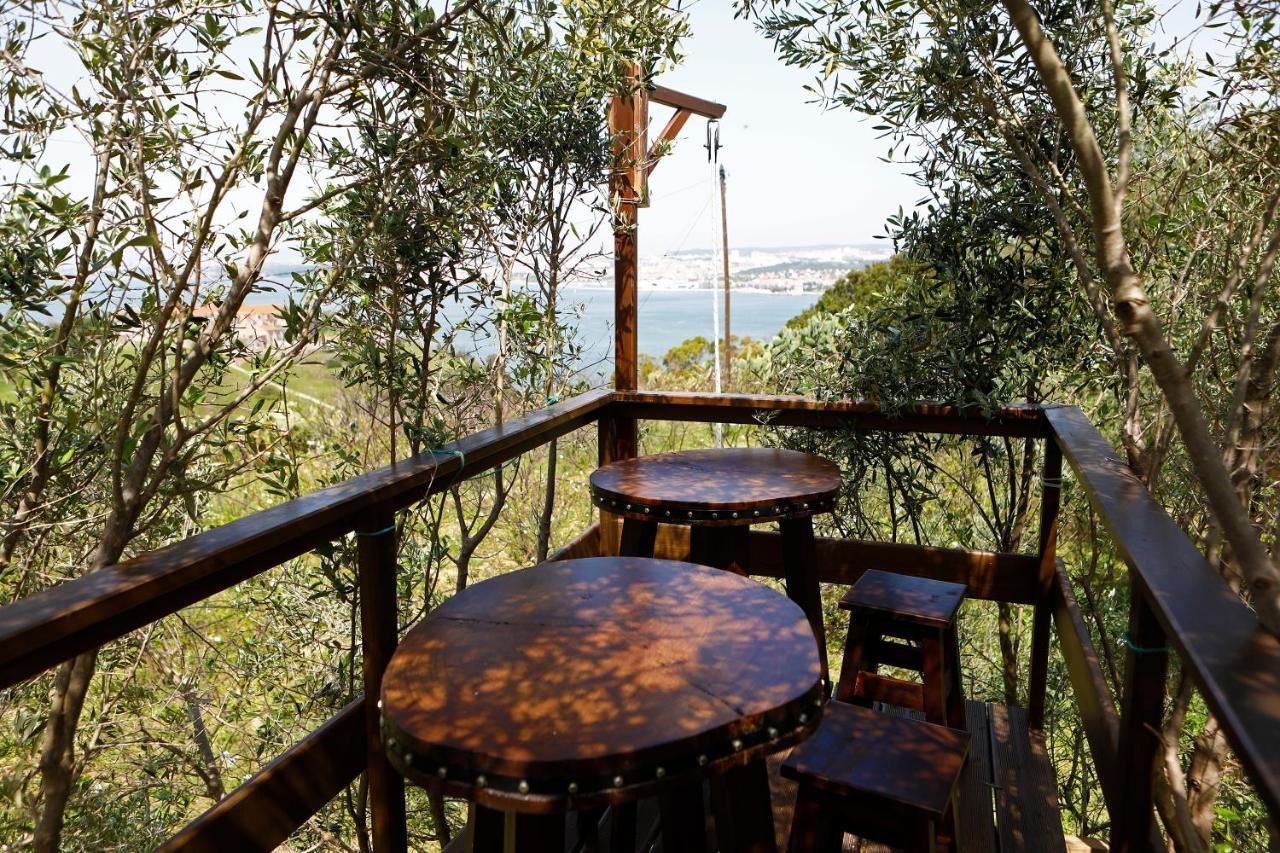 Bed and Breakfast Olá Belém! Cozy Windmill, Stunning views to Lisboa Caparica Zewnętrze zdjęcie